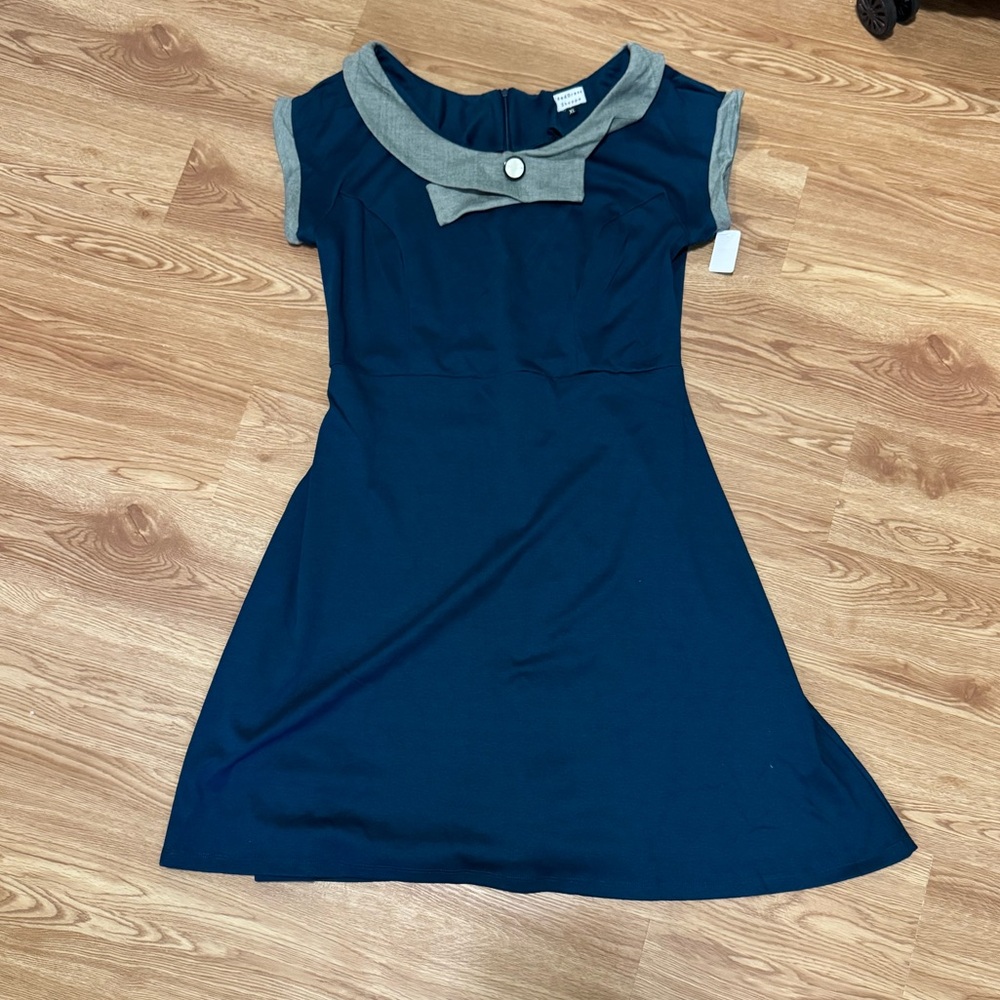 Red Dress Shoppe blue and gray dress